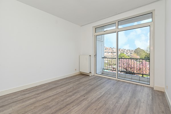 Medium property photo - Medemblikstraat 24, 2547 GX Den Haag